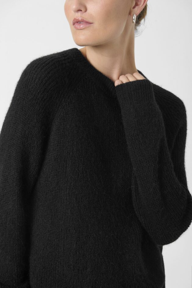Soaked 30406265 Tuesday Raglan Pullover - Image 3